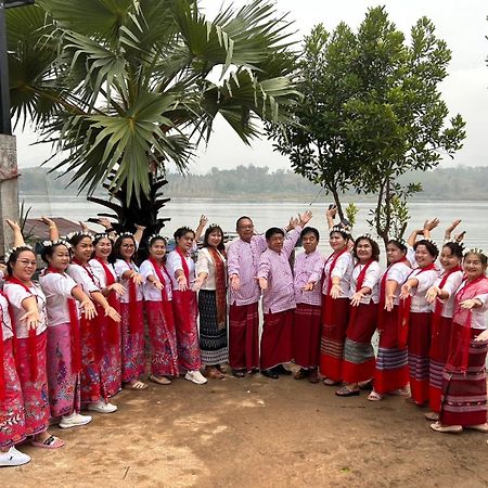 Baan Dongsak River View Sangkhla Buri Bagian luar foto