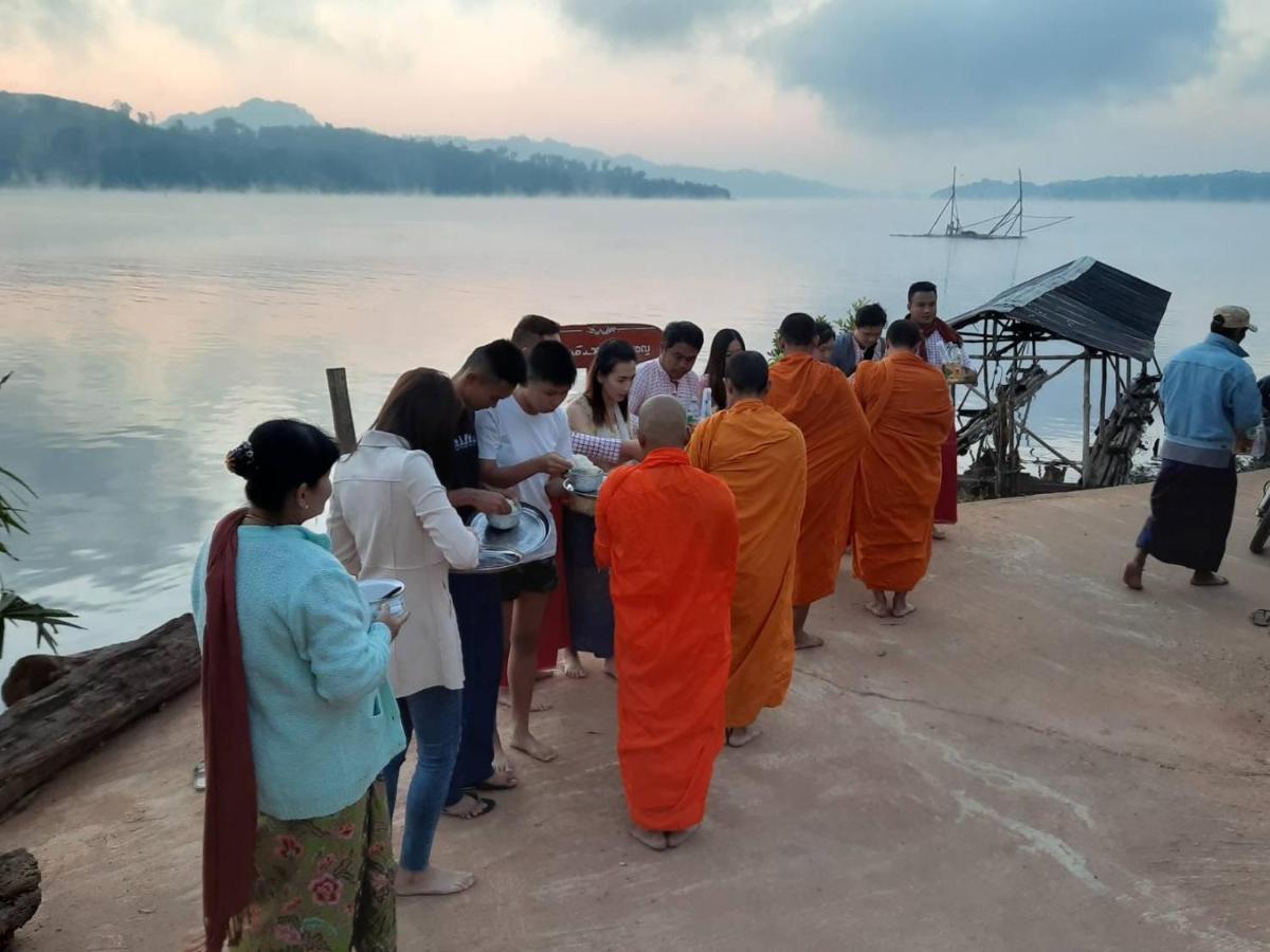 Baan Dongsak River View Sangkhla Buri Bagian luar foto
